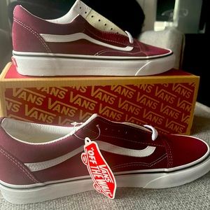 Brand New with Tags Burgundy Men’s Vans - Old Skool